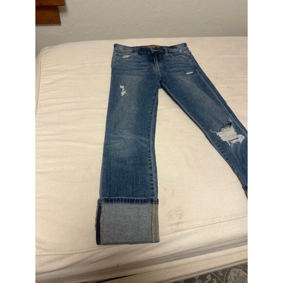 Joe’s Jeans - 25. Cuffed fit - trendy right now. - Picture 3 of 9